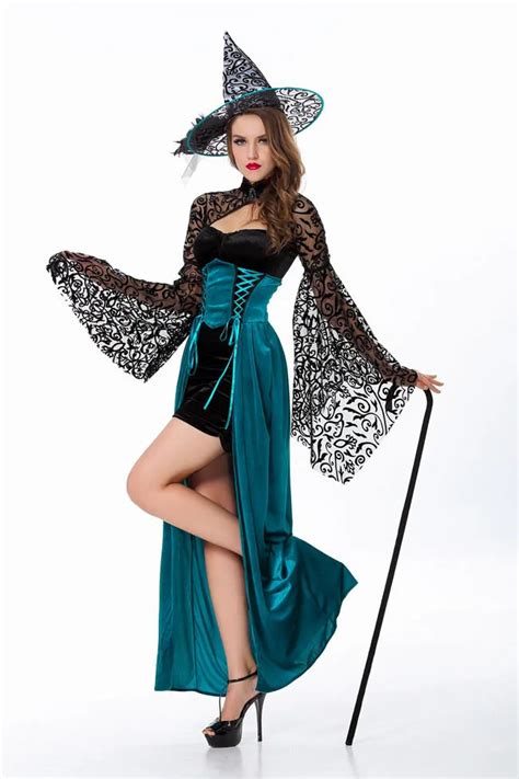 Witchy Chic: Stylish Enchanter Outfits for Traveling Witches and Wizards